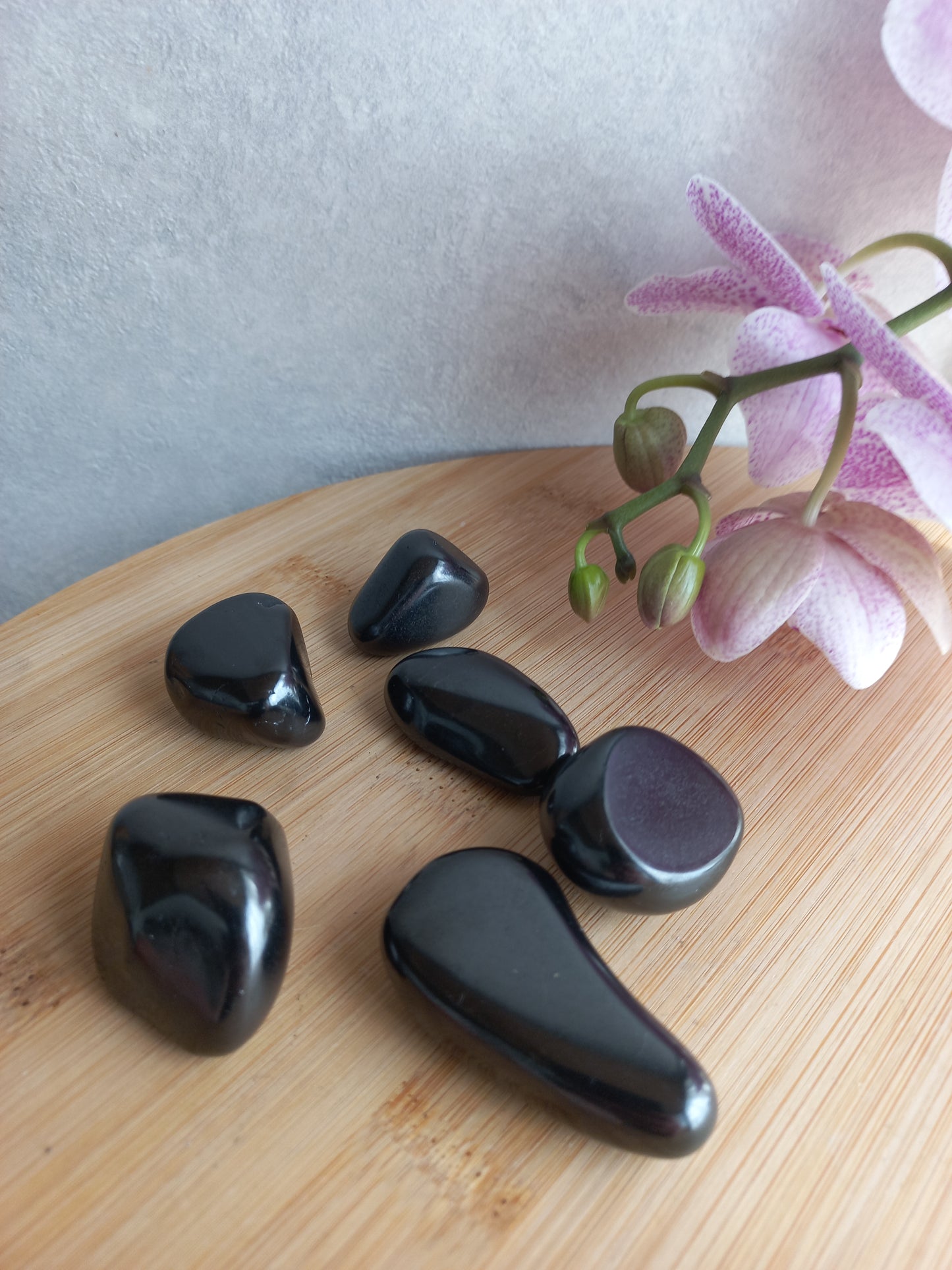 Shungiet trommelstenen