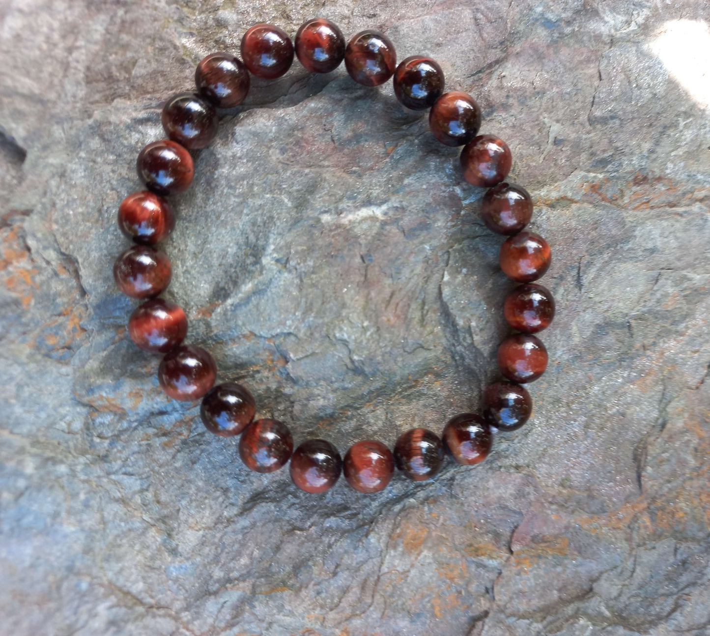 Rode tijgeroog kralen armband