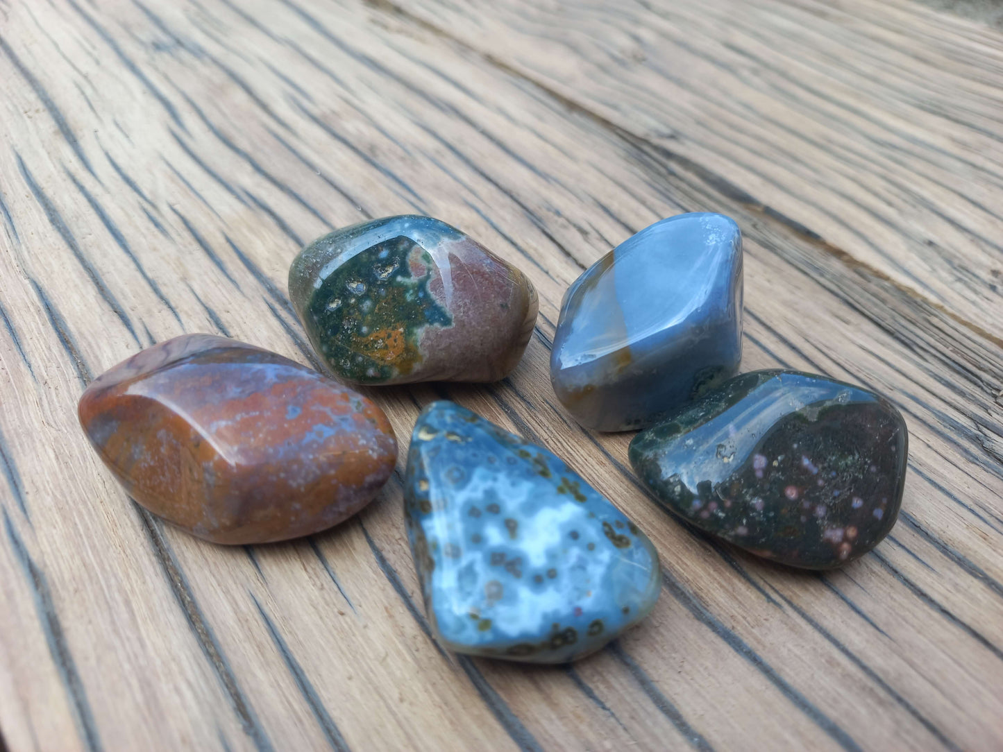 Oceaan jaspis trommelstenen