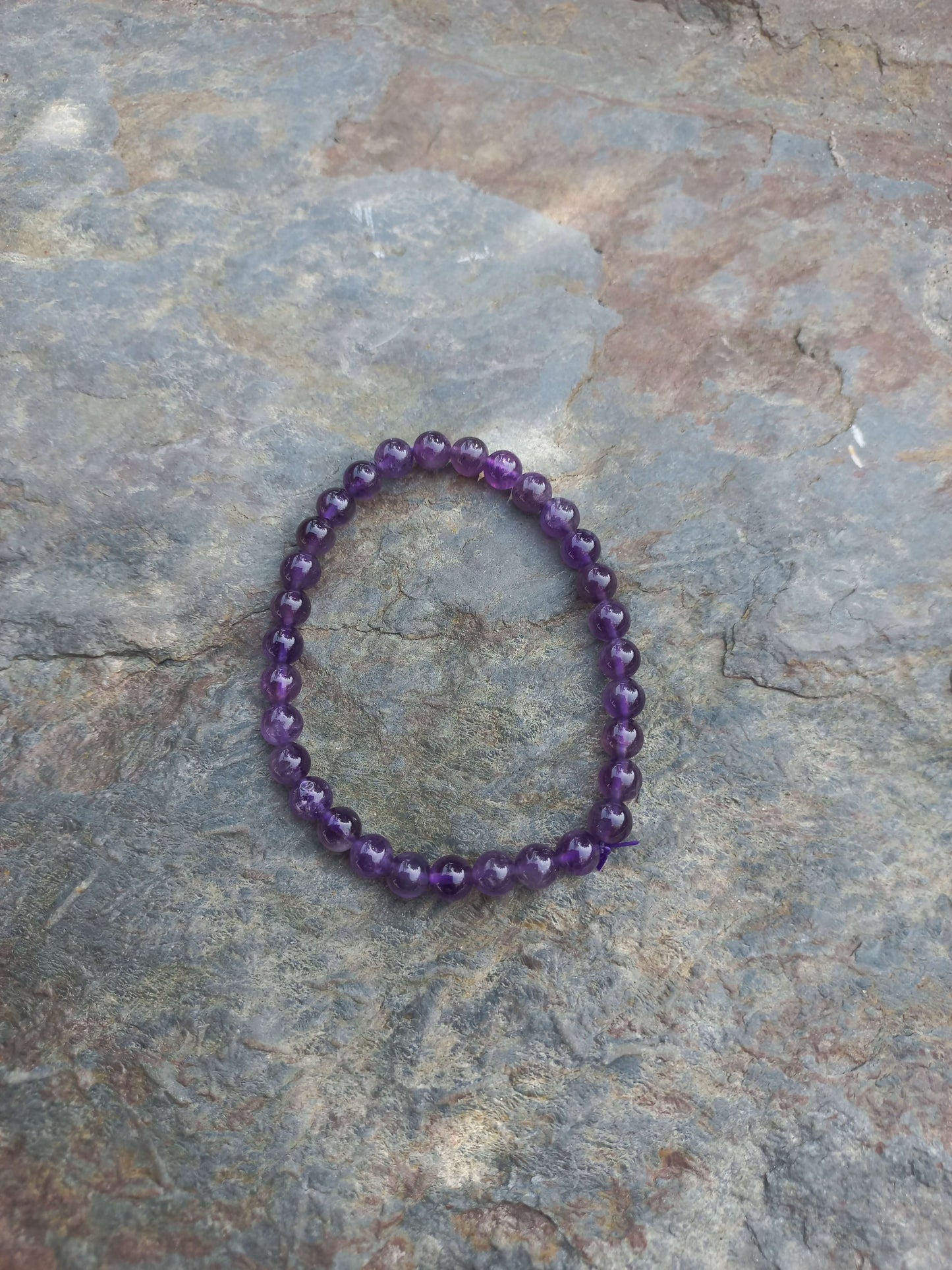 Amethist A armband
